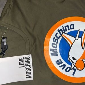 BRAND NEW ❤️MOSCHINO LOVE ❤️ T SHIRT👕